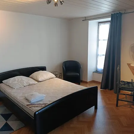 Chalet-Logement Jusqu'A 8 Personnes Lejlighed